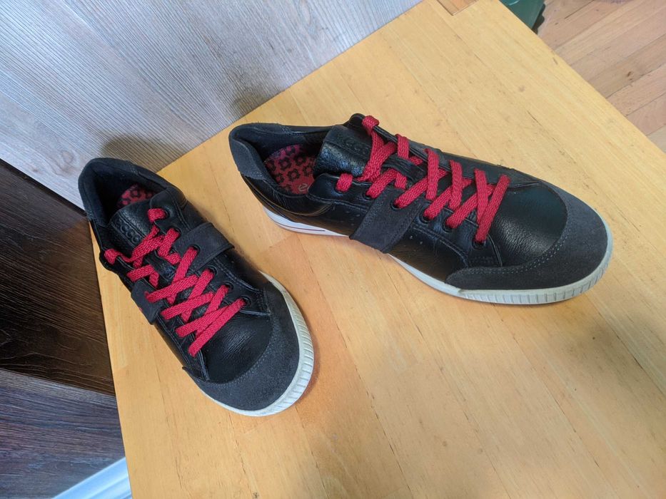 Кроссовки кожаные Ecco Biom