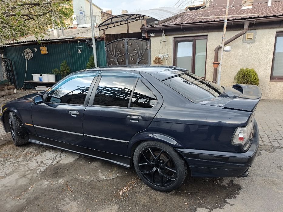 Продам легендарную BMW e 36