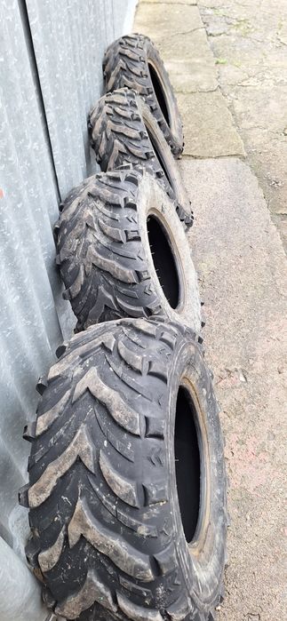 Sprzedam używane opony od quada