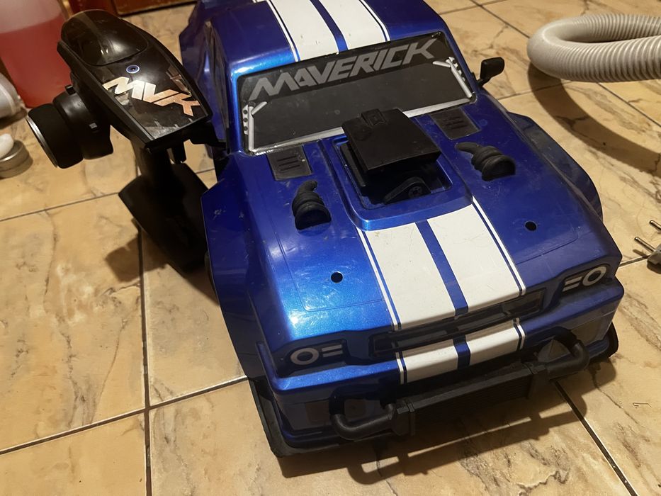 Maverick Model HPI машинка на радіоуправлінні