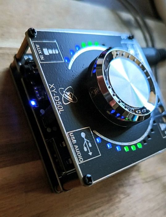 HI-FI Stereo B.T. płyta  wzmacniacza 2x50W z Music Rhythm Light.