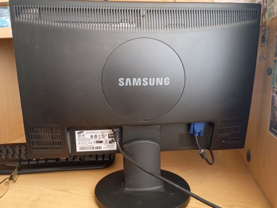 Монітор комп'ютерний Samsung 2243NW