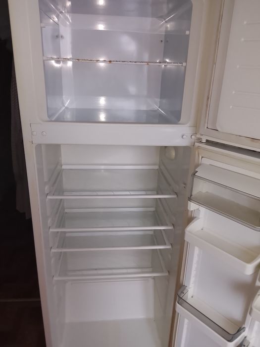 Продам в гарному стані холодильник