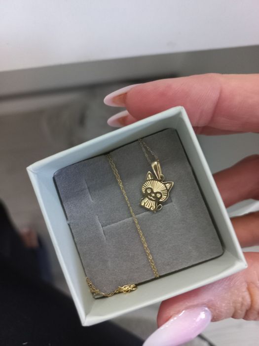 Złoty łańcuszek z zawieszką ślicznym kotkiem 42-45 cm 585/1,08g