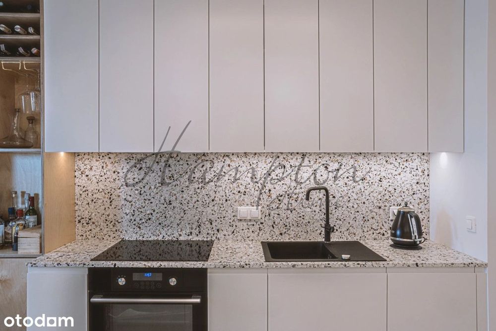 Nowoczesny apartament z dużym balkonem i recepcją