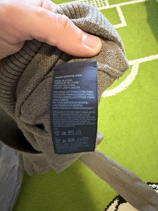 Светрик tommy hilfiger