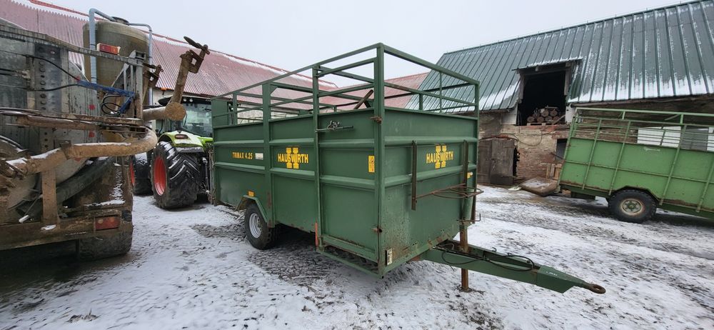 Przyczepa do transportu zwierząt