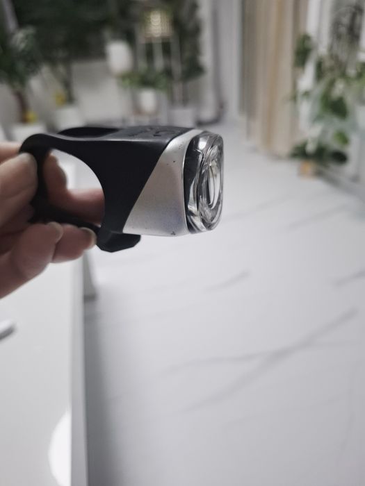 Lampka rowerowa LED FL 900 przednia  USB C