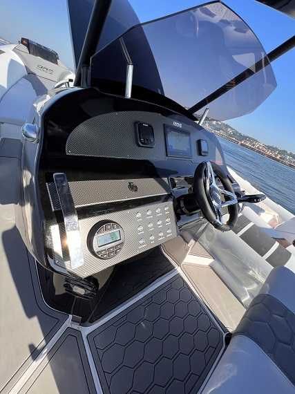 Nowy RIB premium S11 Coupe - 9,99m/24 os, kabina - od boatcenter.pl