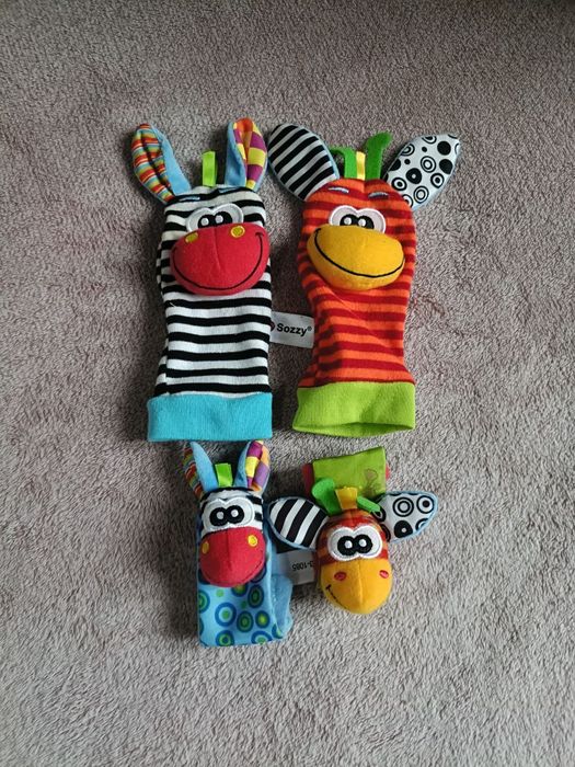 Іграшки для дітей, шуршасті браслети та шкарпетки