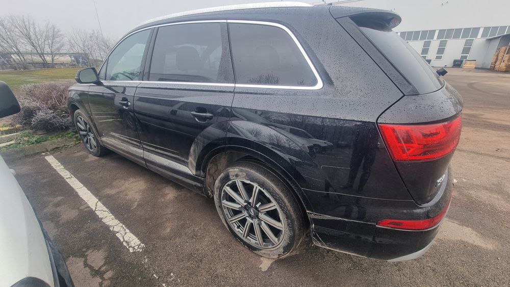 Aydi Q7 3.0 бензин