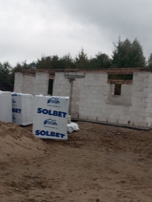 Budowa domów fundamenty ściany dobudówki