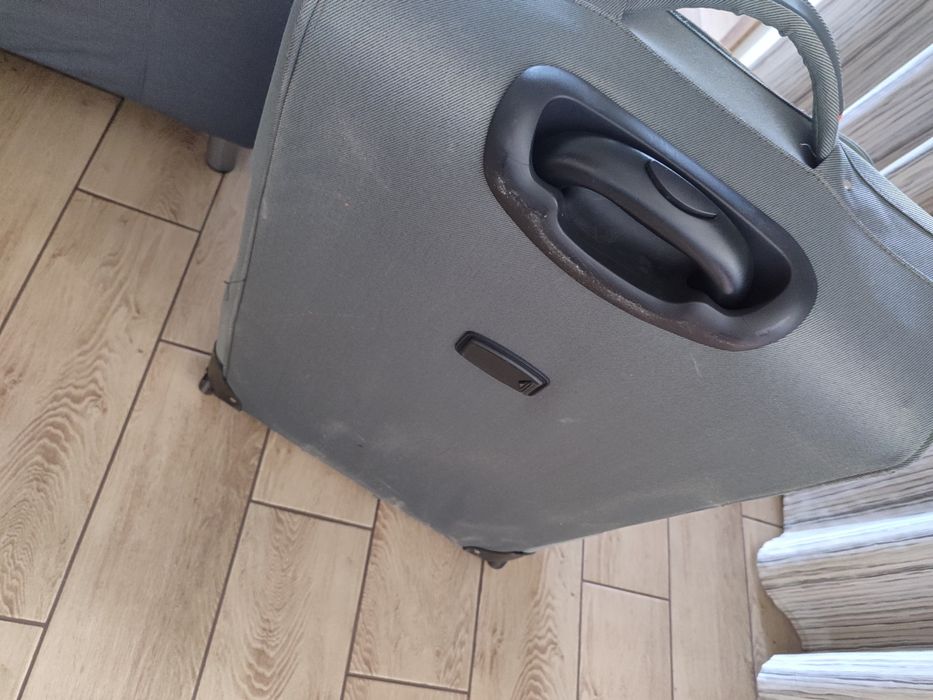 Walizka podróżna duża