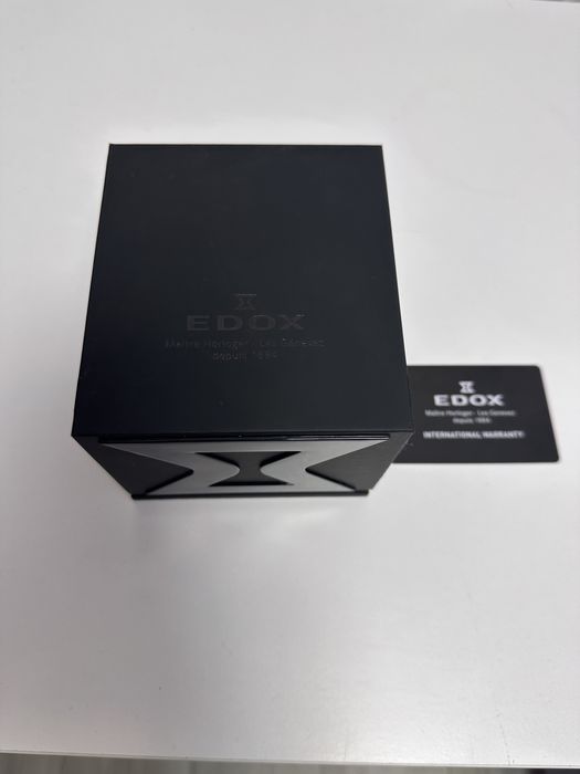 Годинник EDOX Delfin