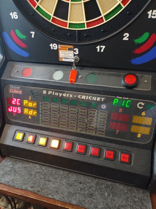 Máquina Diversão Setas Dardos Darts modelo Super Cobra.Funcionar