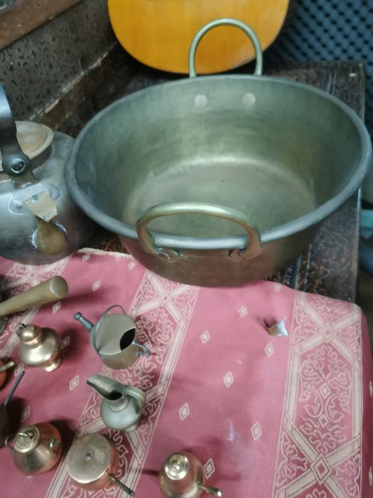 Várias Peças antigas, em cobre e latão