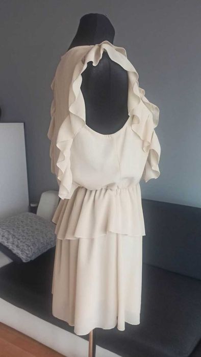 Beżowa sukienka CINAMOON M/L
