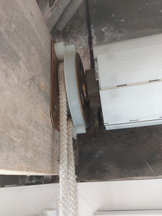 Roller blinds with cord-operated system64297812105730122