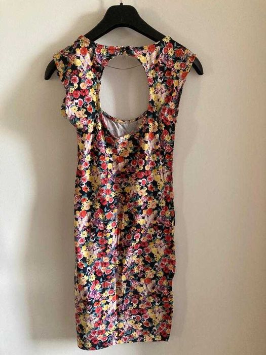 Vestido Bershka, tamanho S