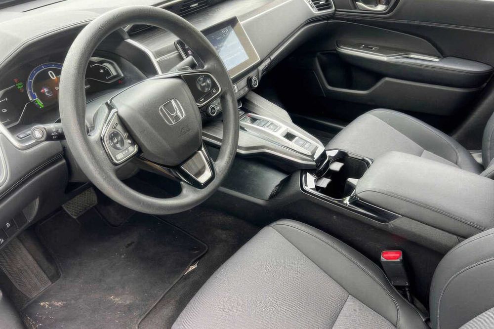 Honda Clarity      2020