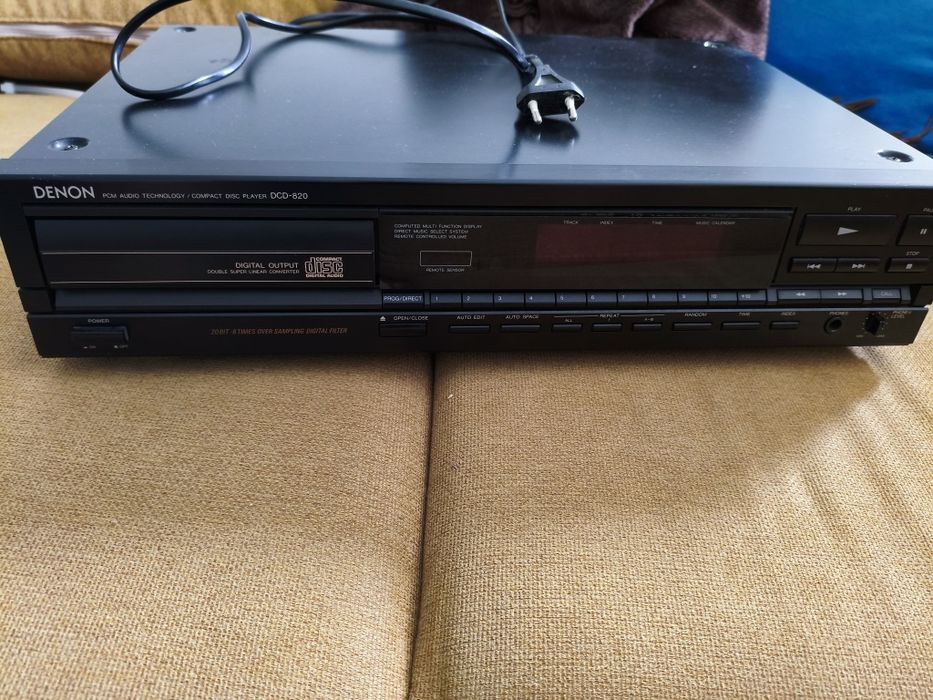 Odtwarzacz CD Denon DCD-820 PCM56P-L