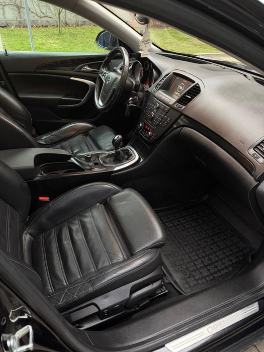 Opel Insignia Sports Tourer 2.0 CDTI • szyberdach