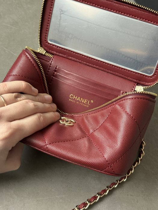 Сумка Chanel Long Vanity With Chain бургунді, чорна