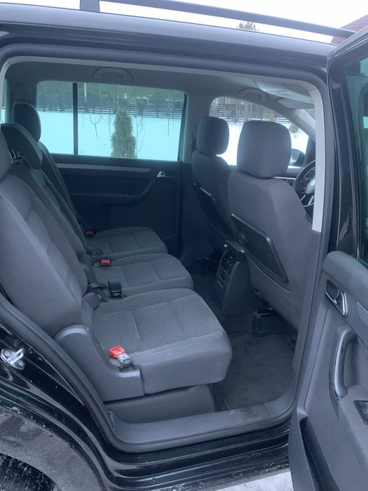 Тоуран 2.0 103 кіловати, коробка автомат.