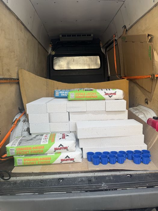 Доставка будівельних матеріалів: вивіз будівельних відходів до 2 тонн