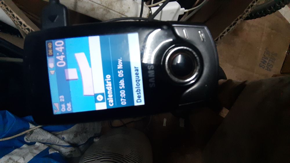 Telemóvel Samsung a funcionar muito bem