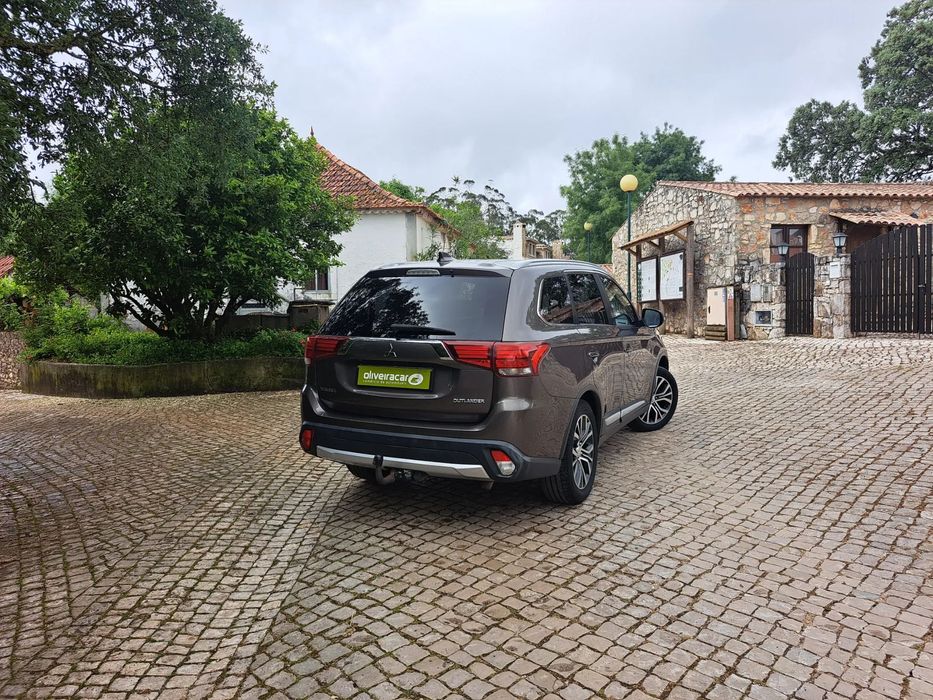 Mitsubishi Outlander 2.2 DI-D Intense