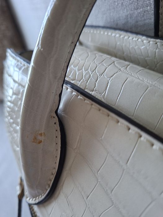 Carteira de mão Guess