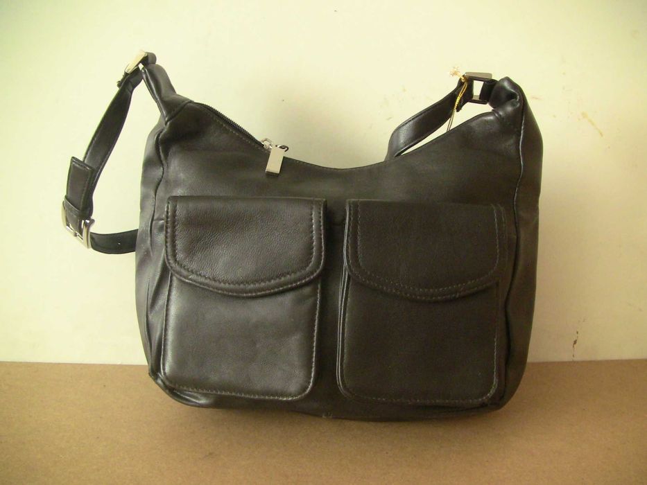 Женская кожаная сумка американской фирмы AEROSOLES