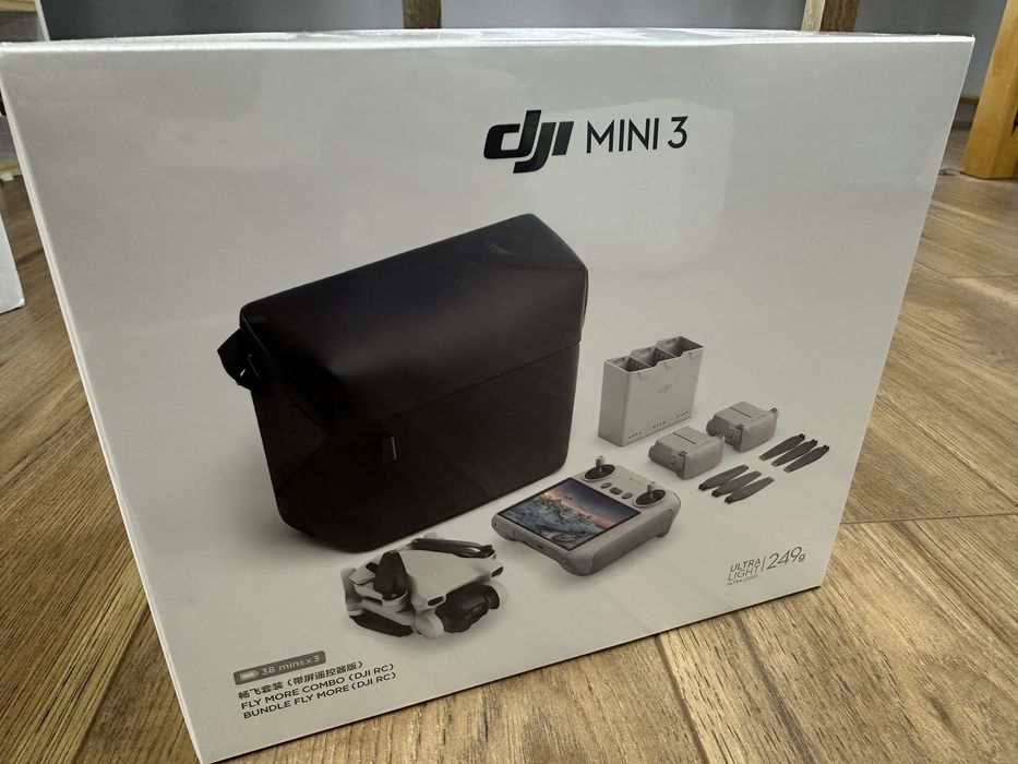 Nowy dron Dji mini 3  fly more combo+ zestaw Kit(torba,kabel,skrzydla)