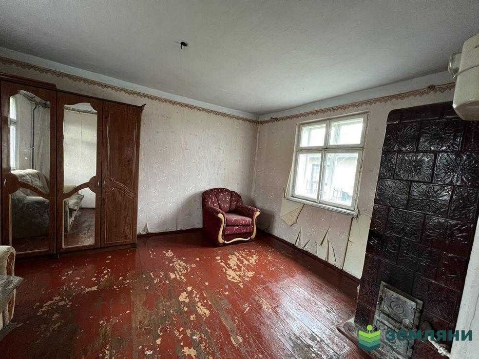 Продається готовий будинок із земельною ділянкою у с. Ганнусівка (2)