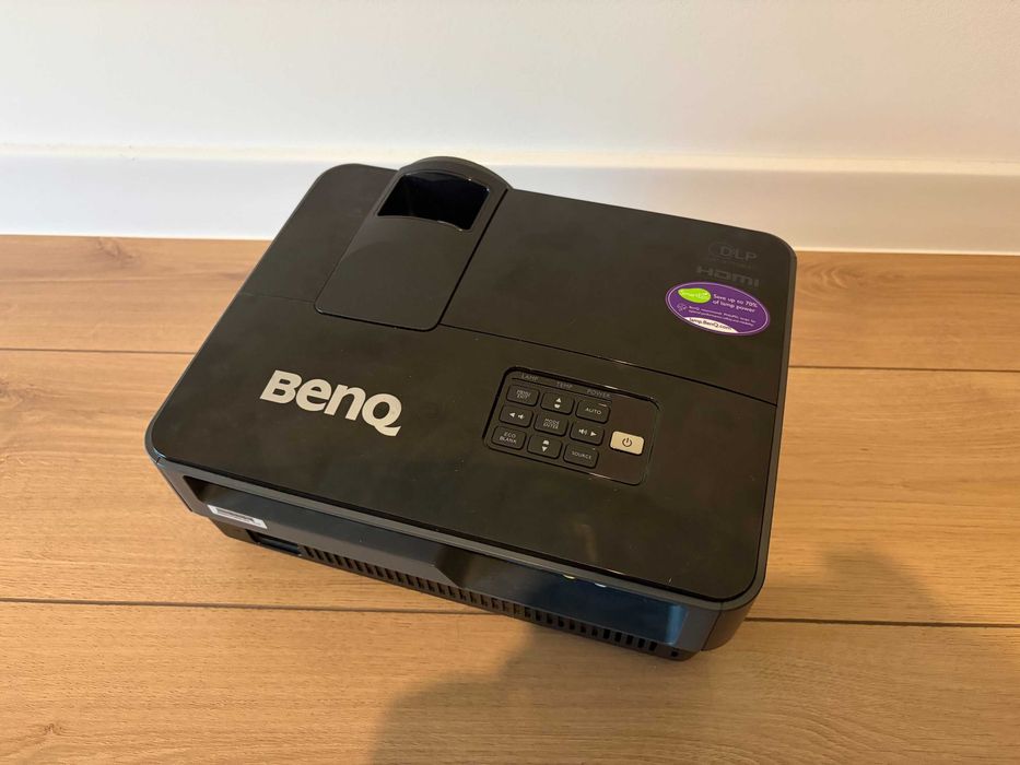 Projektor BenQ MX520