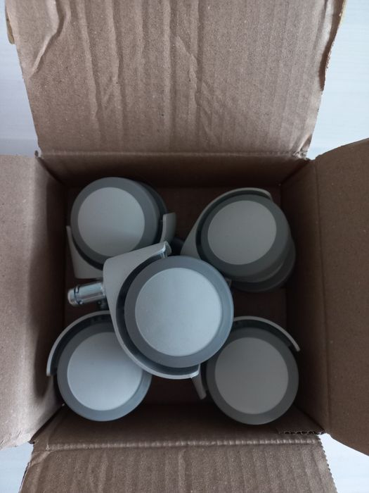 Nowe kółka do fotela Markus Ikea