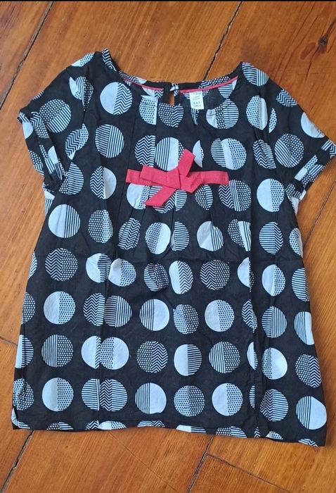 Camisa bolas preto Okaidi 8 anos