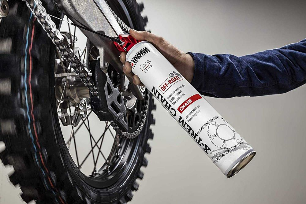 Комплект для цепи IPONE OFF-ROAD CHAIN CARE Смазка + Очиститель+ Щетка