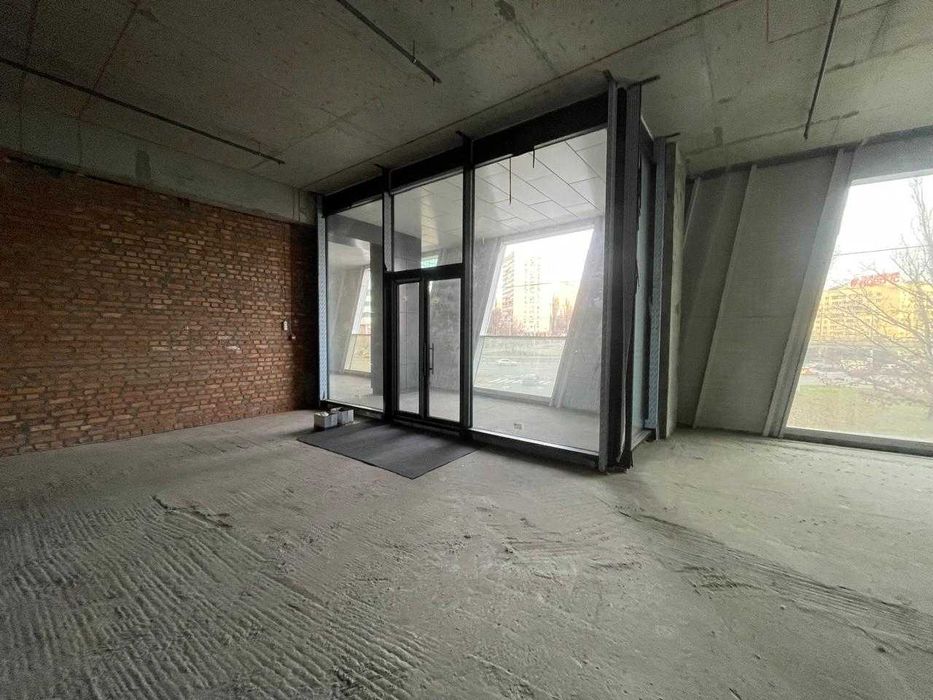 Оренда комерційного приміщення 362 м | ЖК Manhattan City | Без ремонту