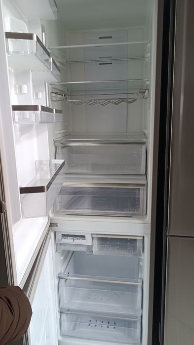 Холодильник  Samsung no frost 2m.