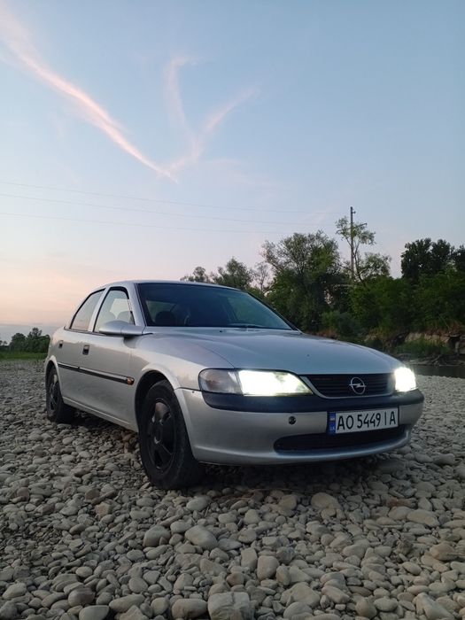Opel Vectra B 1.8 обмін на авто по тп