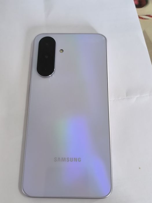 Vendo Galáxy A36 5g  novo sem nenhum arranhão tem uns 30 dias de uso