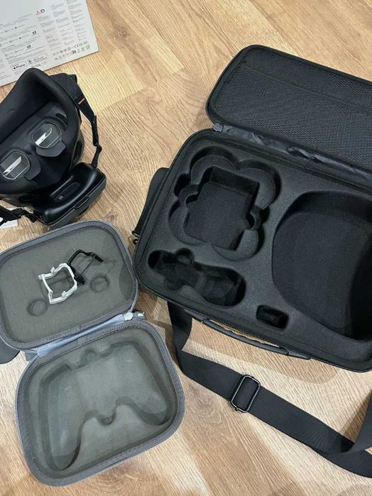 DJI Neo Motion Fly More Combo + DJI FPV Remote Controller 3 + Accessorios (3 Horas de voo)