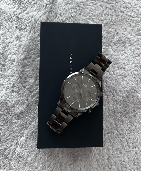 Zegarek męski Daniel Wellington kwarcowy segmentowa bransoleta