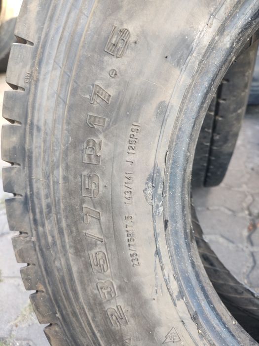 235/75R17,5 10мм шини бу.