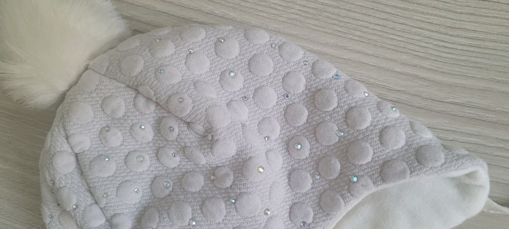 Czapka 41 wiosenna jesienna broel