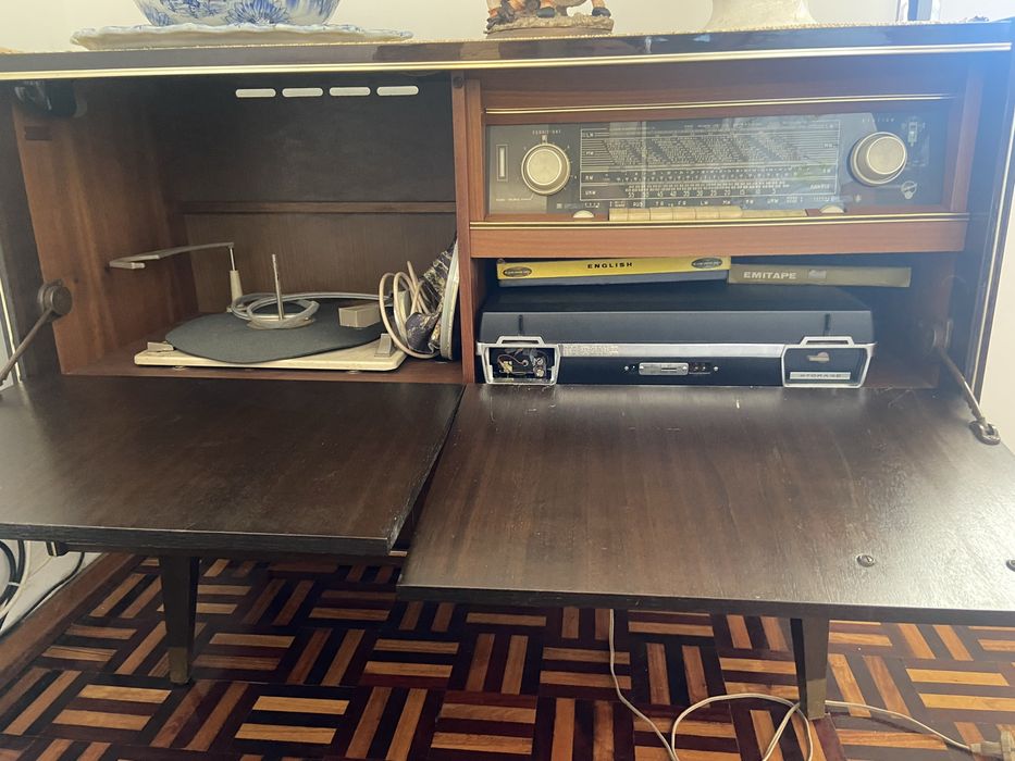 Móvel de Som / Radiola Vintage Blaupunkt Stereo - Anos 60