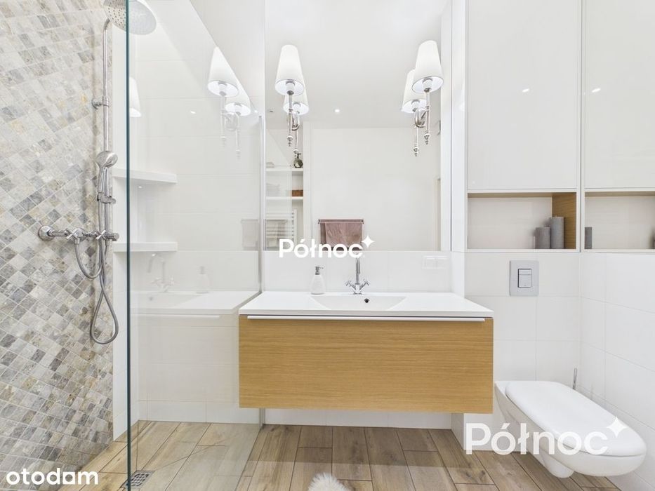 Przestronna Rezydencja w Rzeszotarach | 241 m² |