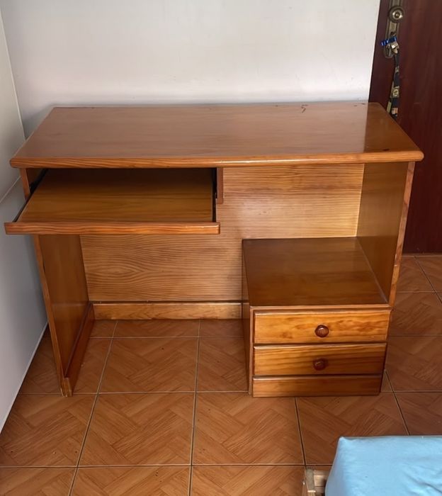 Secretaria / mesa / desk